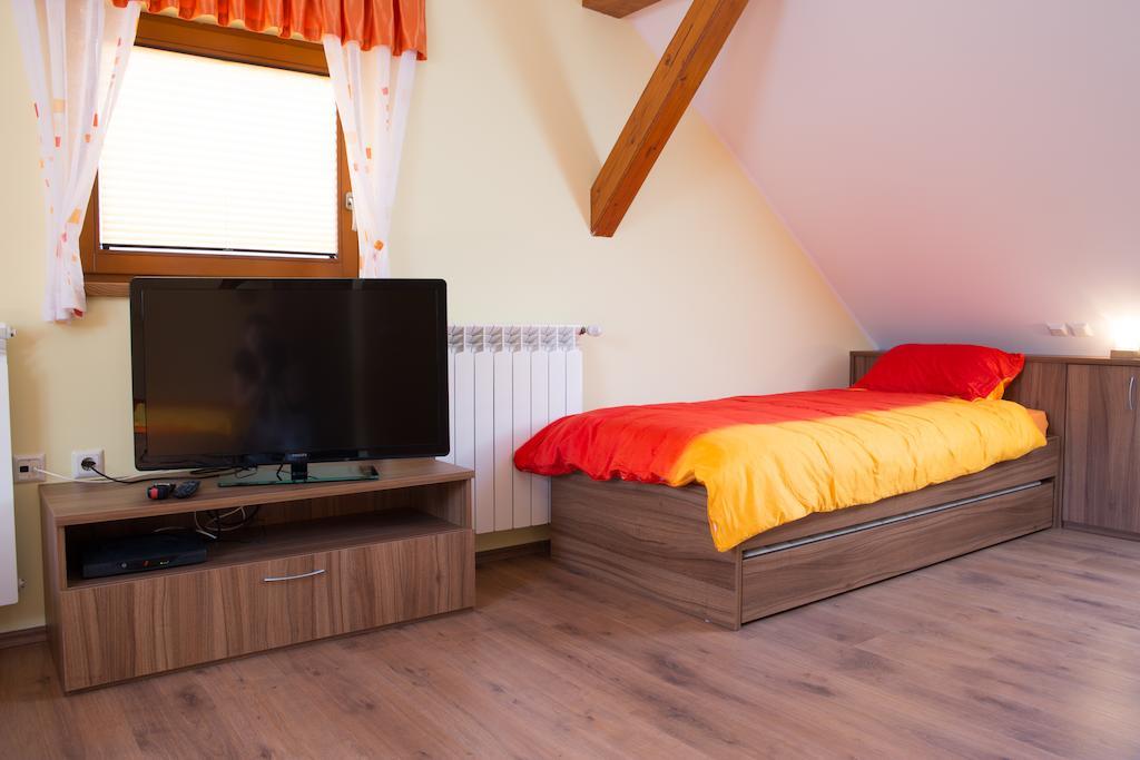 Charming Countryside House Apartment Lome Room photo
