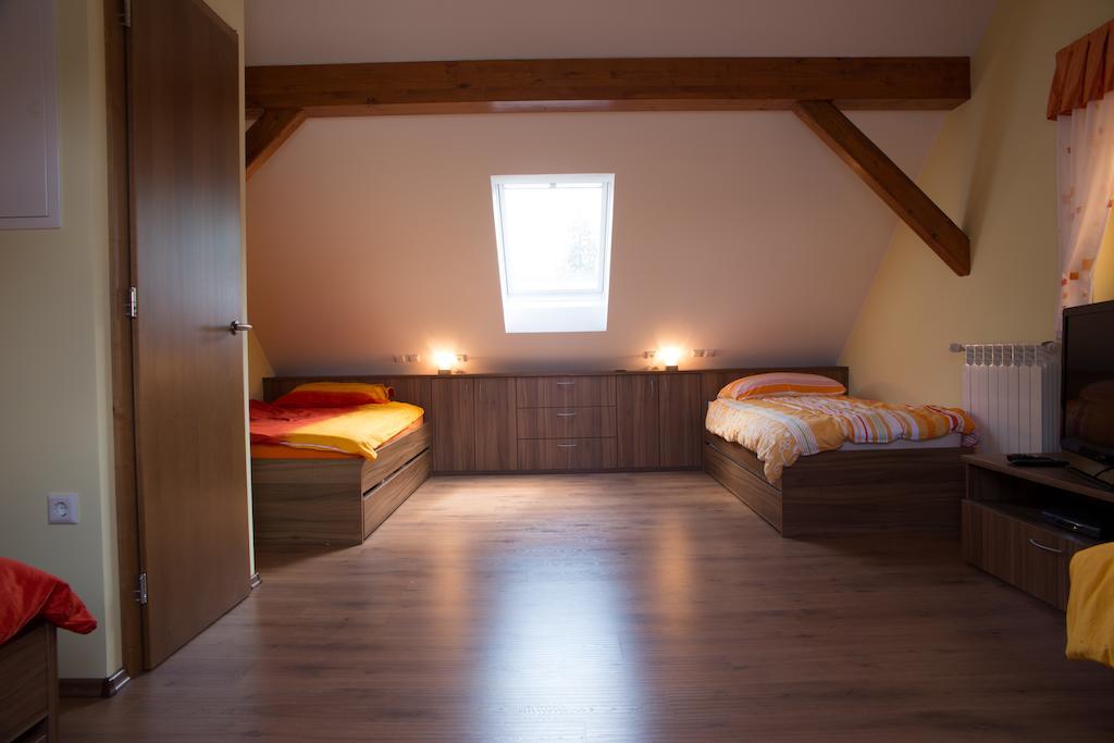 Charming Countryside House Apartment Lome Room photo